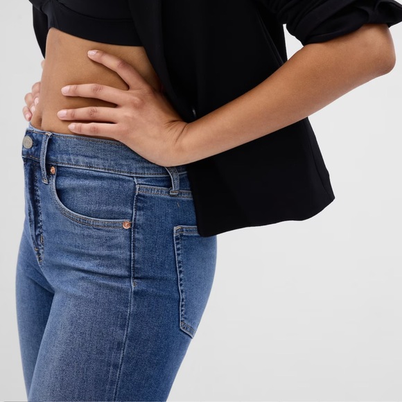 GAP | High Rise True Skinny Jeans in Medium Indigo - Picture 3 of 7